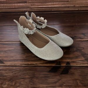 Trary size 4 sparkle silver shoes with flower ankle straps